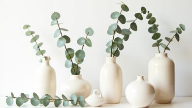 Keramikvasen mit Eukalyptuszweigen-Titel